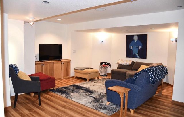 N61W16124 Hawthorne DRIVE, Menomonee Falls, WI 53051