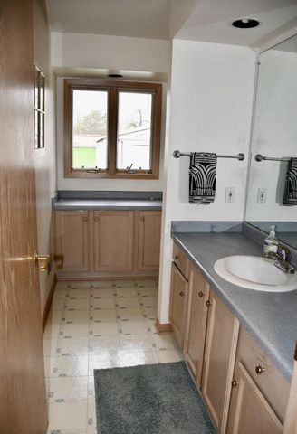 N61W16124 Hawthorne DRIVE, Menomonee Falls, WI 53051
