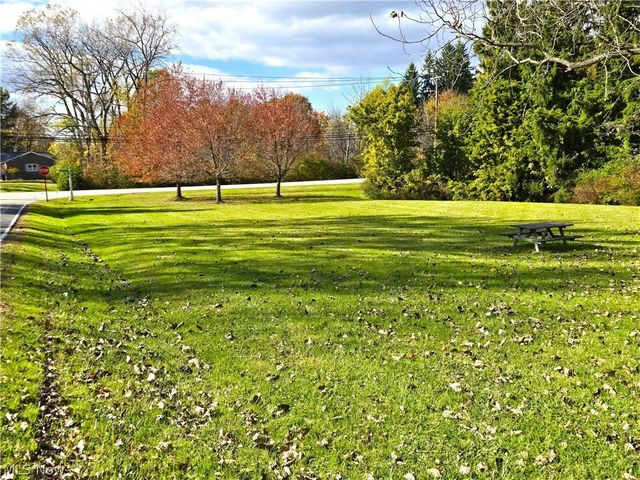 4639 Brainard Road, Chagrin Falls, OH 44022