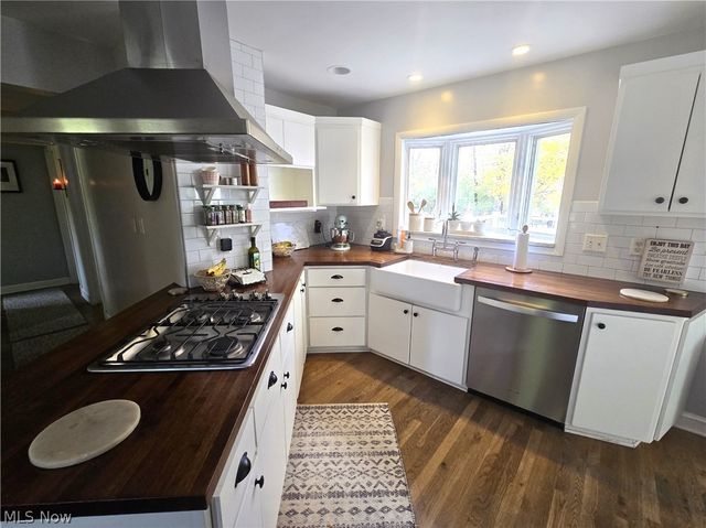 4639 Brainard Road, Chagrin Falls, OH 44022