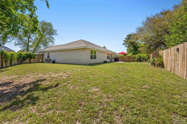 6472 Sandkey Cv, Gulf Breeze, FL 32563