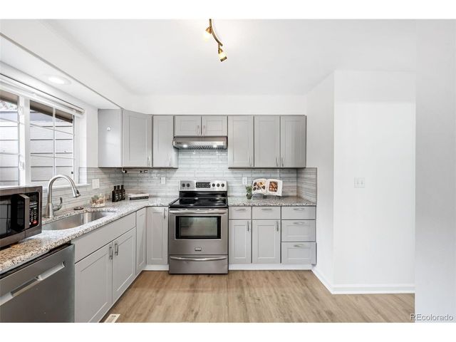 7105 E Briarwood Dr, Centennial, CO 80112