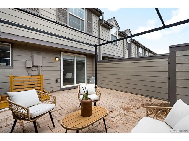 7105 E Briarwood Dr, Centennial, CO 80112