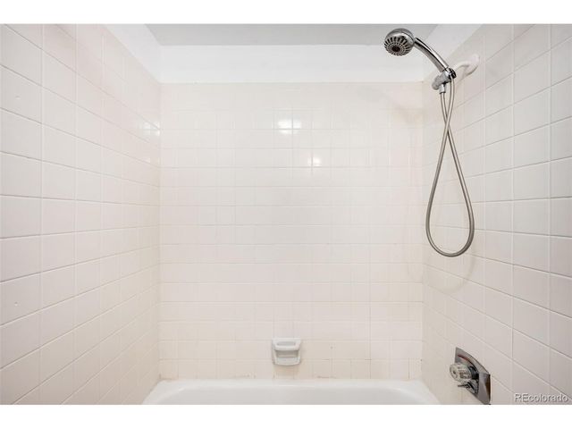 7105 E Briarwood Dr, Centennial, CO 80112