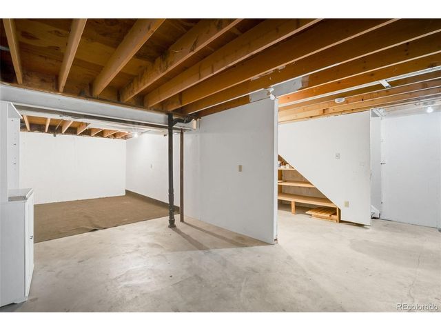 7105 E Briarwood Dr, Centennial, CO 80112