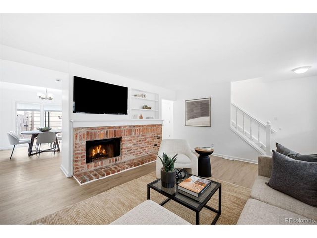 7105 E Briarwood Dr, Centennial, CO 80112