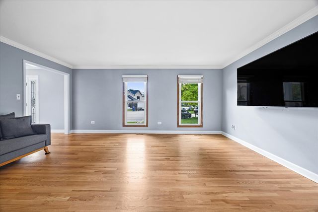 6076 Angel Lane, Lisle, IL 60532