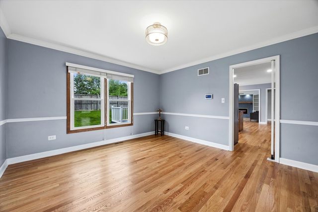 6076 Angel Lane, Lisle, IL 60532
