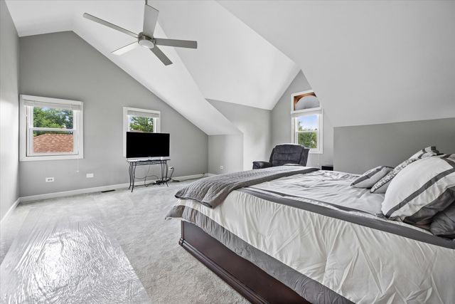 6076 Angel Lane, Lisle, IL 60532
