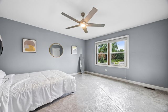 6076 Angel Lane, Lisle, IL 60532