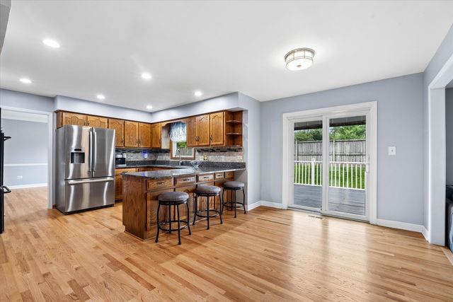 6076 Angel Lane, Lisle, IL 60532
