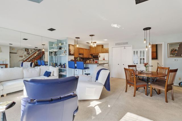 4643 CROW CREEK Court, Bettendorf, IA 52722