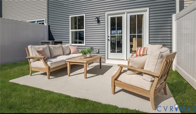 505 Old Lime Pl, Sandston, VA 23150