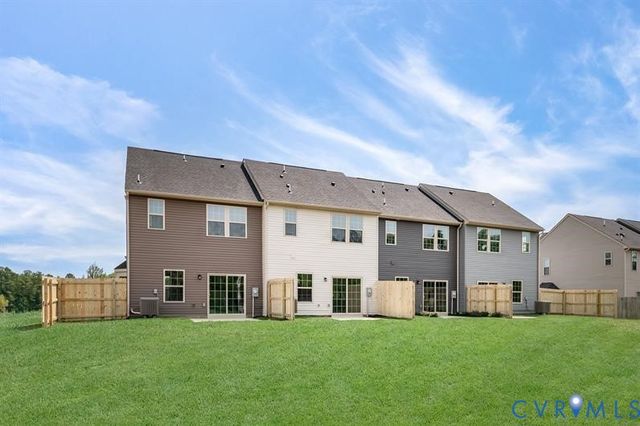 505 Old Lime Pl, Sandston, VA 23150