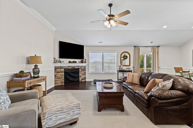 142 Peachtree Road, Boiling Springs, SC 29316