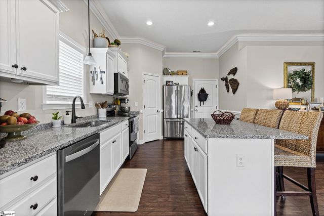 142 Peachtree Road, Boiling Springs, SC 29316
