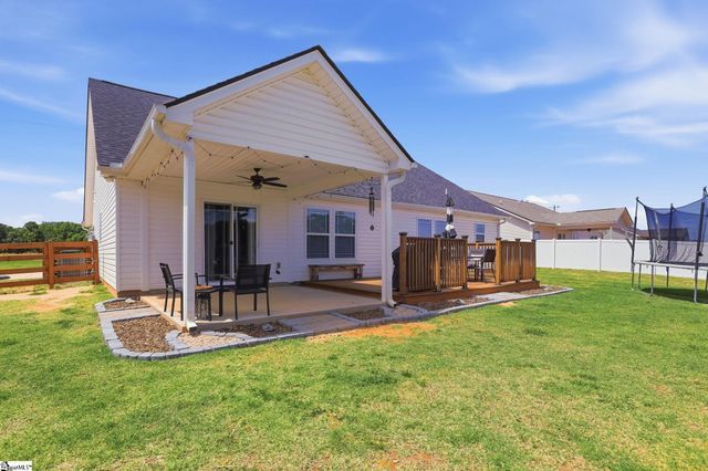 142 Peachtree Road, Boiling Springs, SC 29316