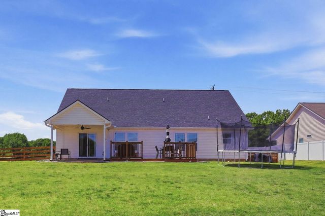 142 Peachtree Road, Boiling Springs, SC 29316
