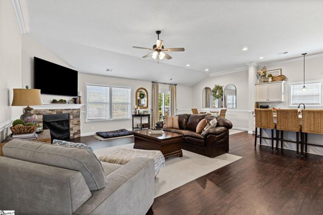 142 Peachtree Road, Boiling Springs, SC 29316