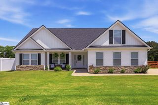 142 Peachtree Road, Boiling Springs, SC 29316