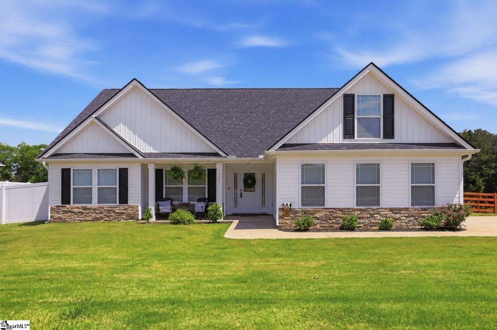 142 Peachtree Road, Boiling Springs, SC 29316