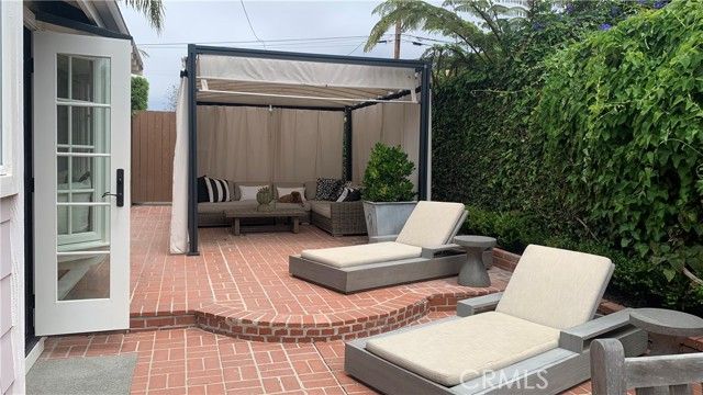 521 Seaview Street, Laguna Beach, CA 92651