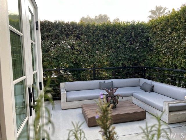 521 Seaview Street, Laguna Beach, CA 92651