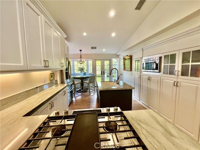 521 Seaview Street, Laguna Beach, CA 92651