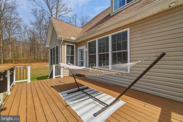 257 HUNTER RD, Maurertown, VA 22644