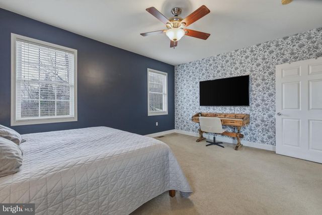 257 HUNTER RD, Maurertown, VA 22644