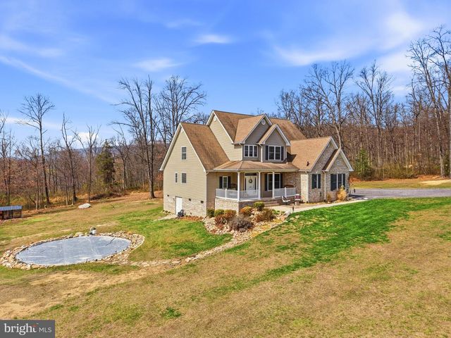 257 HUNTER RD, Maurertown, VA 22644
