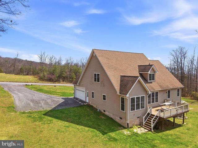 257 HUNTER RD, Maurertown, VA 22644