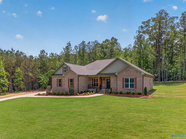103 Meadow Creek Road, Glencoe, AL 35905