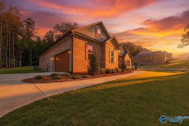 103 Meadow Creek Road, Glencoe, AL 35905