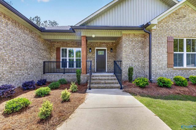 103 Meadow Creek Road, Glencoe, AL 35905
