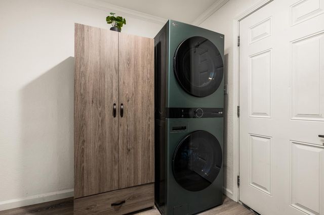 8032 Rusch Dr, Citrus Heights, CA 95621