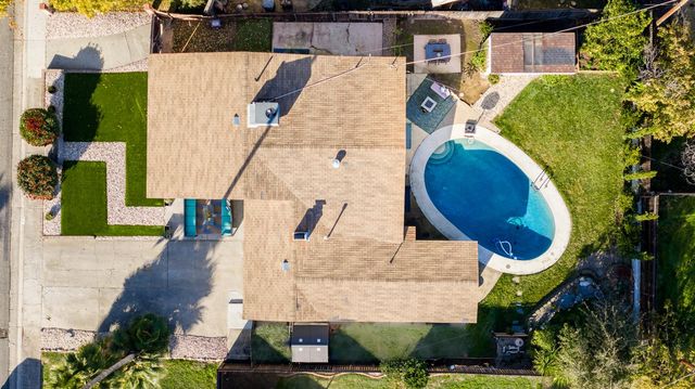 8032 Rusch Dr, Citrus Heights, CA 95621