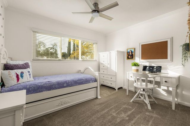 8032 Rusch Dr, Citrus Heights, CA 95621