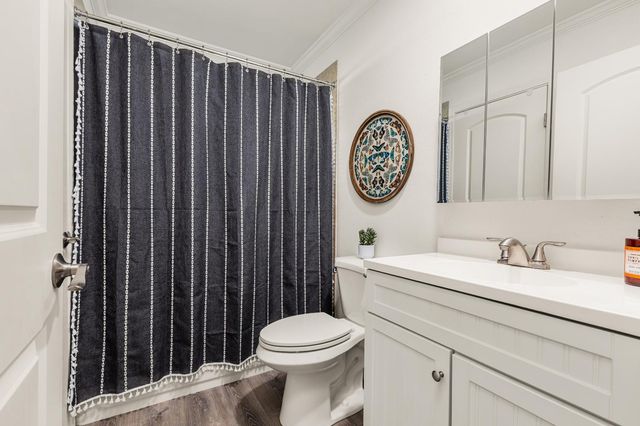 8032 Rusch Dr, Citrus Heights, CA 95621