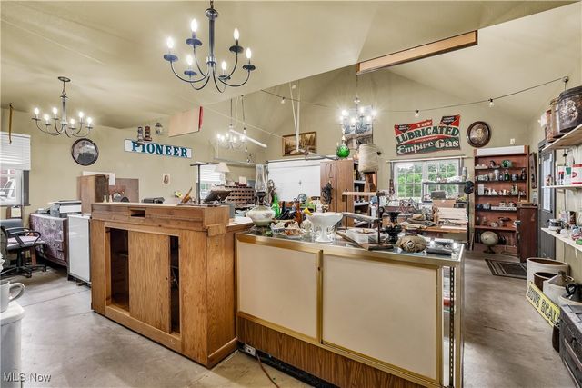 337 Youngstown Kingsville Road SE, Vienna, OH 44473