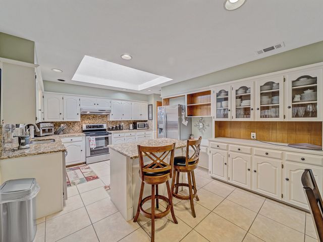 4640 Versailles Lane, Plano, TX 75093