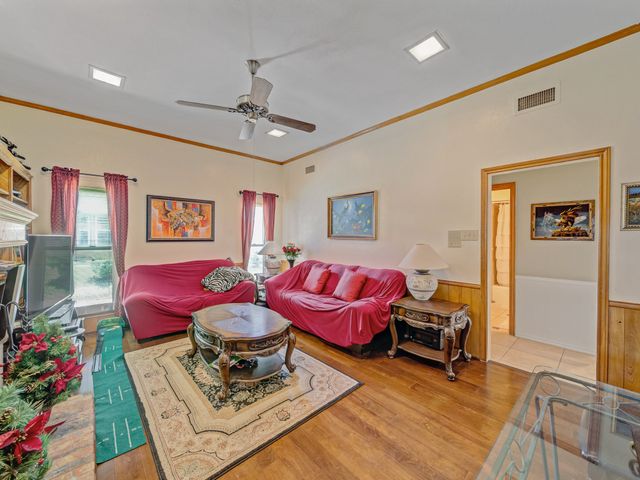 4640 Versailles Lane, Plano, TX 75093