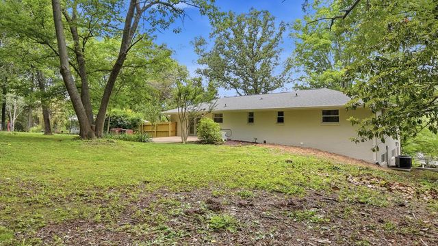 1206 Clermont Drive, Chattanooga, TN 37415