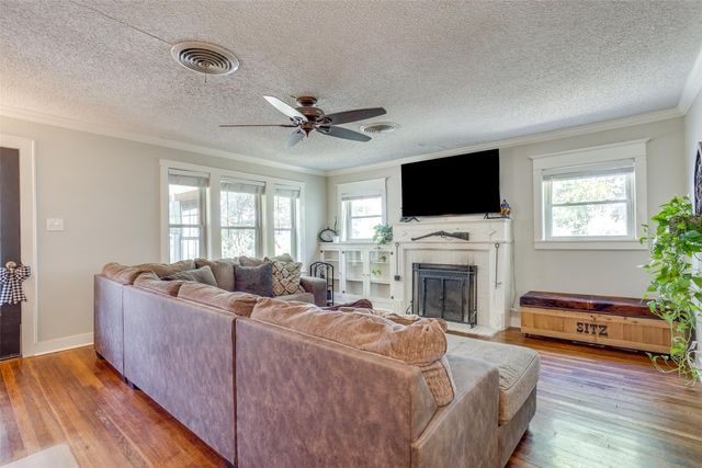 13800 Llano Drive, Weatherford, TX 76087
