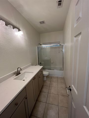 1200 Oakley Drive, Murphy, TX 75094