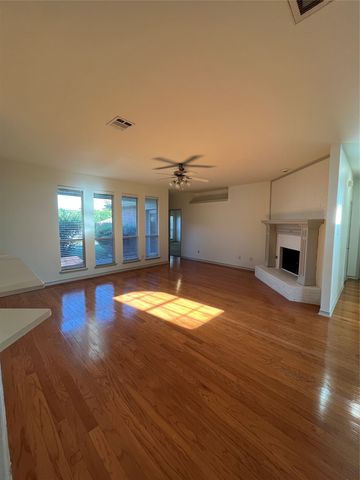 1200 Oakley Drive, Murphy, TX 75094