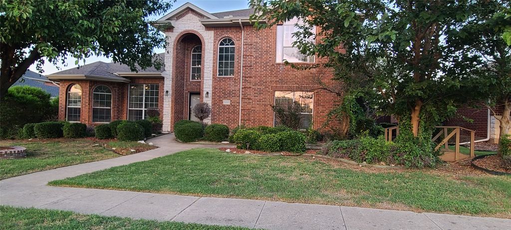 1200 Oakley Drive, Murphy, TX 75094