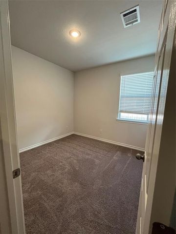 173 Nettletree DR, Buda, TX 78610