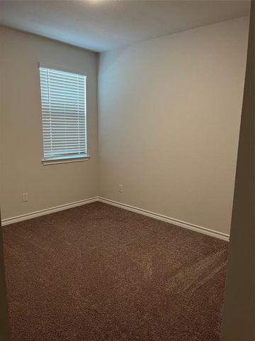 173 Nettletree DR, Buda, TX 78610