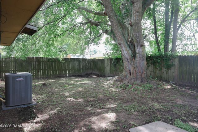 311 Auburn Drive, Carencro, LA 70520